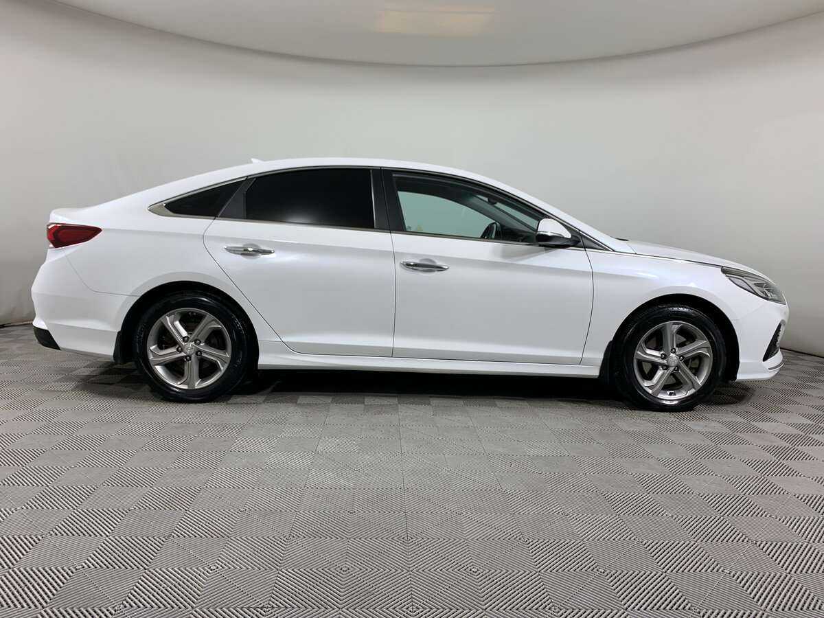 Hyundai Sonata с пробегом — 2019 год. Фото: #3