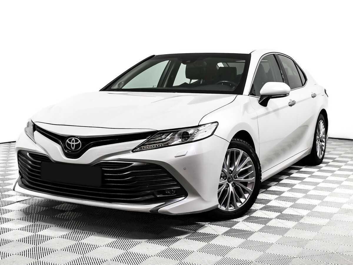 Toyota Camry с пробегом — 2018 год. Фото: #0