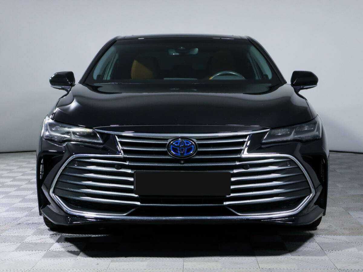 Toyota Avalon с пробегом — 2018 год. Фото: #1