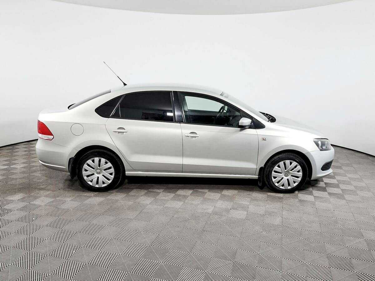 Volkswagen Polo с пробегом — 2011 год. Фото: #3