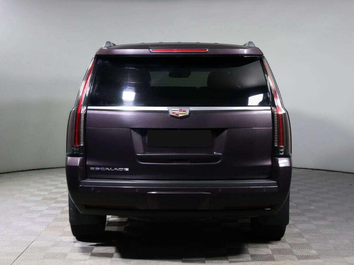 Cadillac Escalade с пробегом — 2015 год. Фото: #4