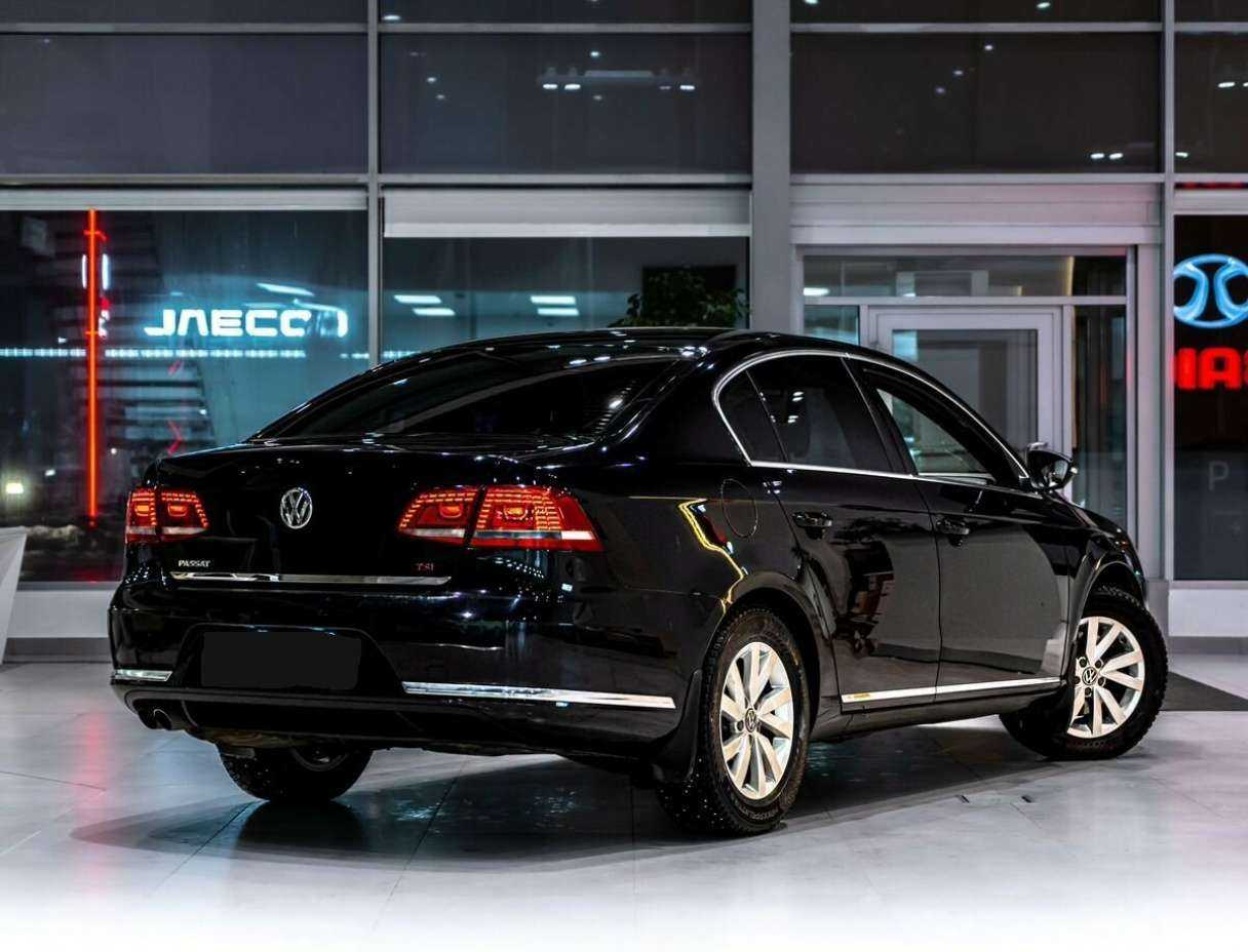 Volkswagen Passat с пробегом — 2013 год. Фото: #3