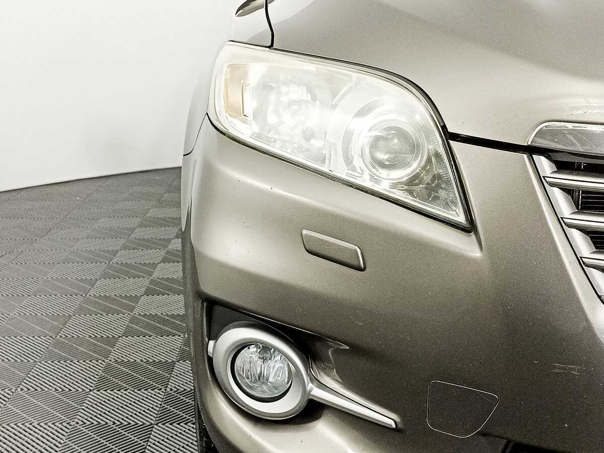 Toyota RAV4 с пробегом — 2011 год. Фото: #14