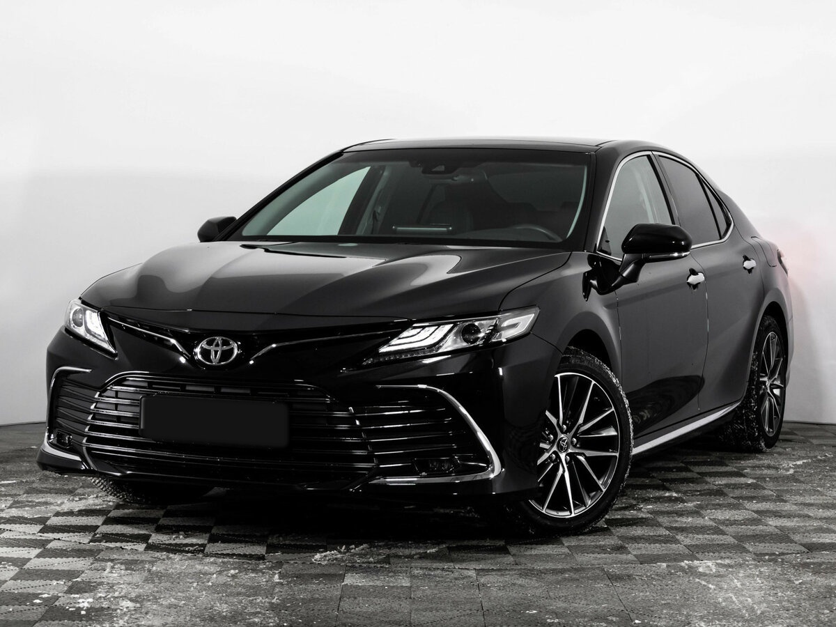 Toyota Camry с пробегом — 2023 год. Посмотреть фото