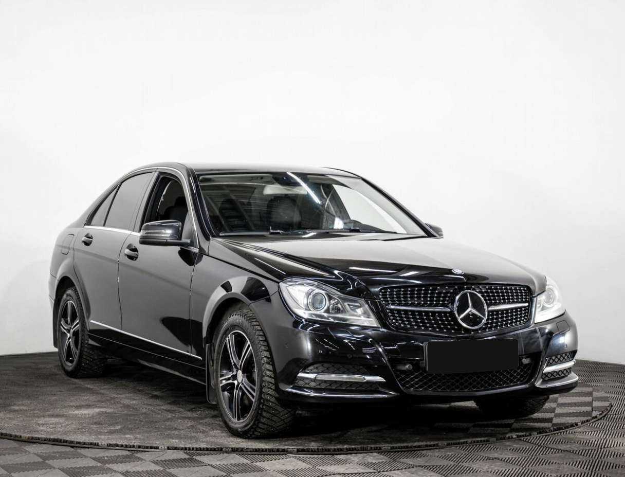 Mercedes-Benz C-Класс с пробегом — 2013 год. Фото: #2