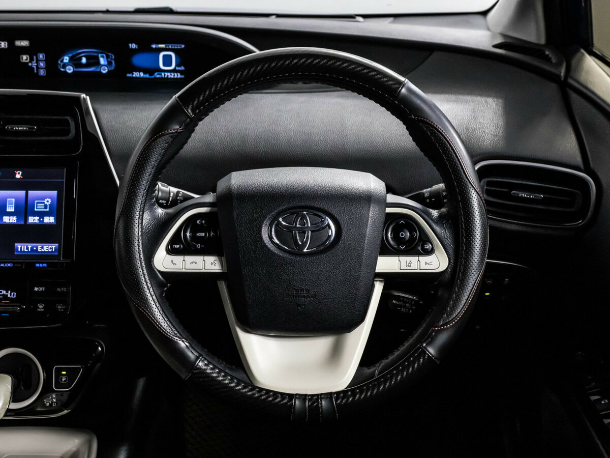 Toyota Prius с пробегом — 2016 год. Фото: #18