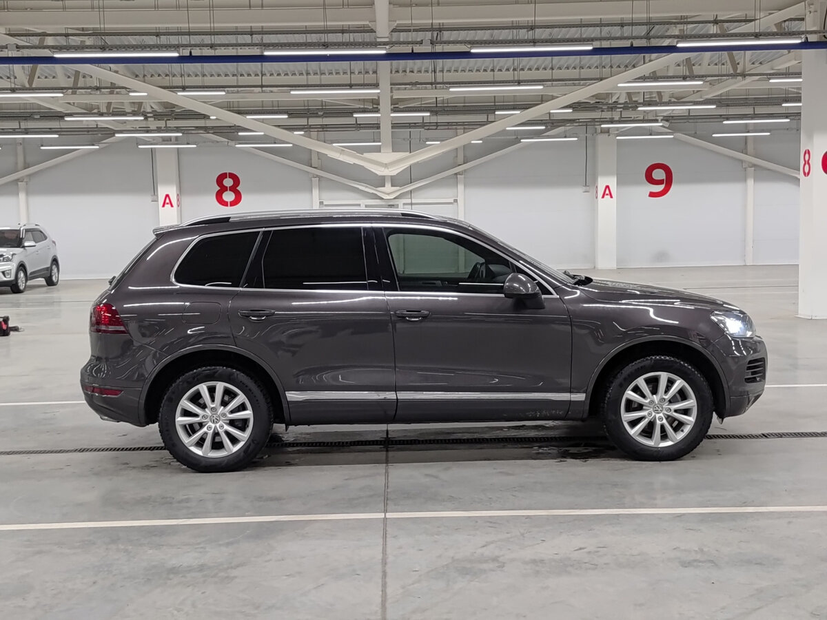 Volkswagen Touareg с пробегом — 2012 год. Фото: #3