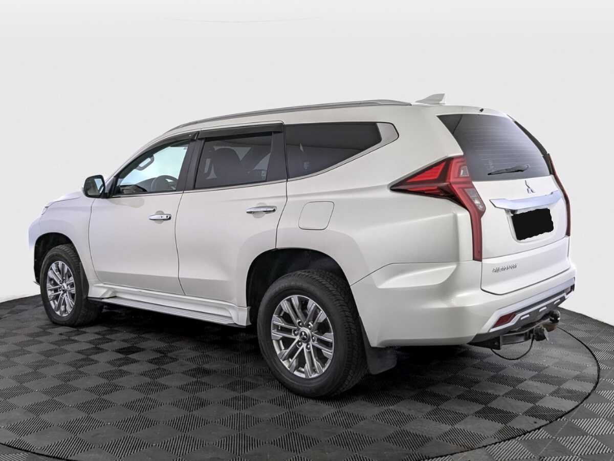 Mitsubishi Pajero Sport с пробегом — 2021 год. Фото: #6
