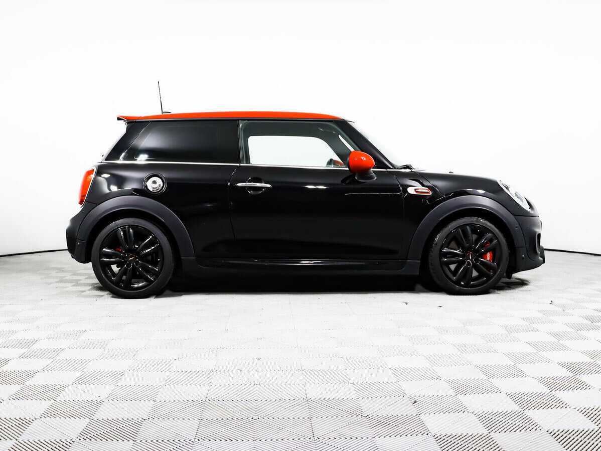 Mini Hatch с пробегом — 2018 год. Фото: #3