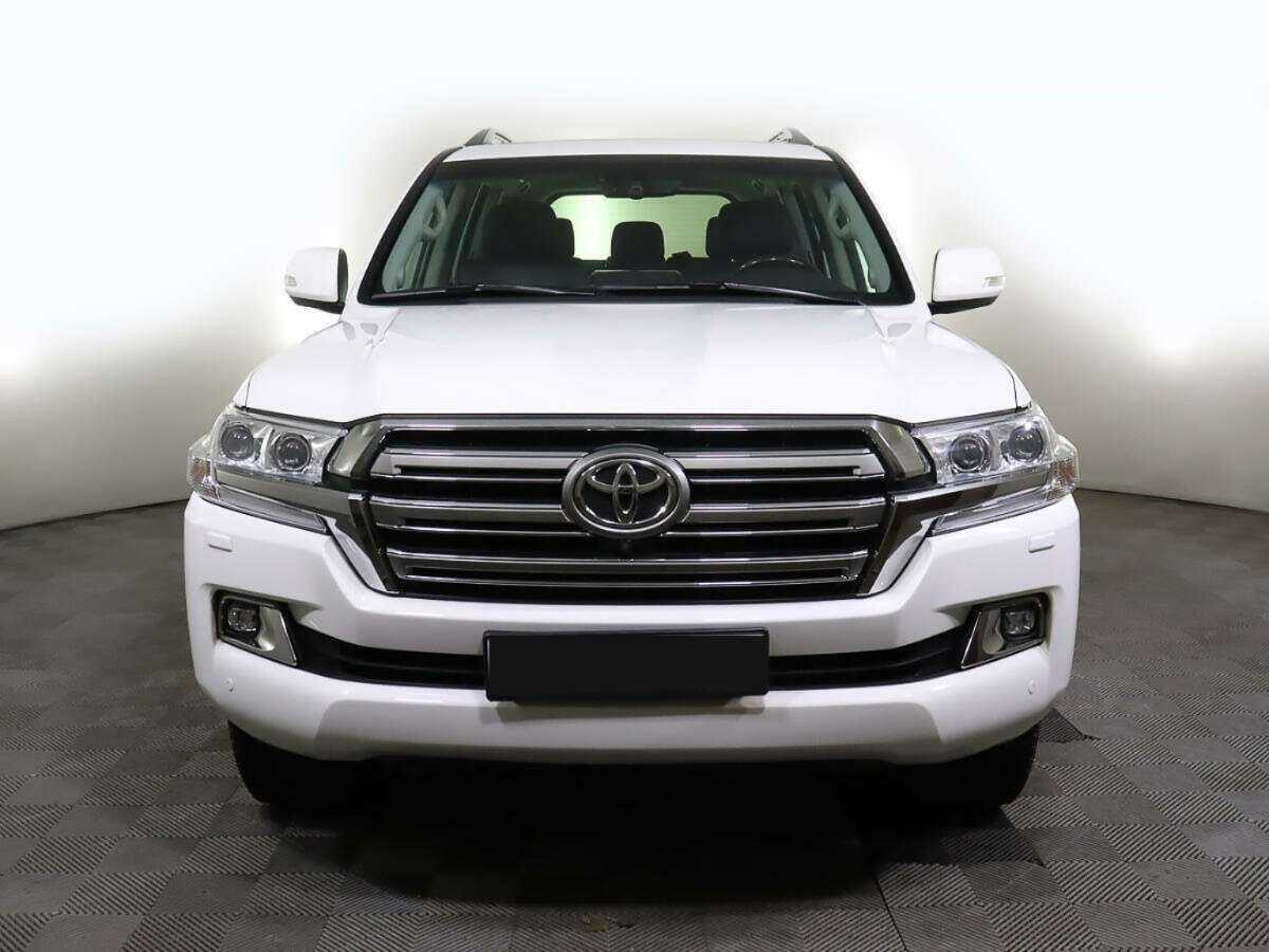 Toyota Land Cruiser с пробегом — 2015 год. Посмотреть фото