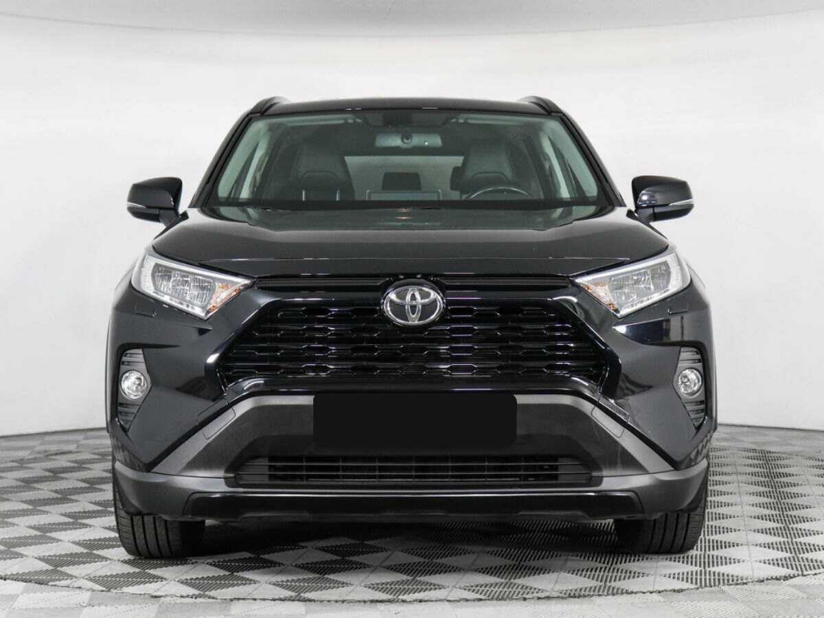Toyota RAV4 с пробегом — 2022 год. Фото: #1