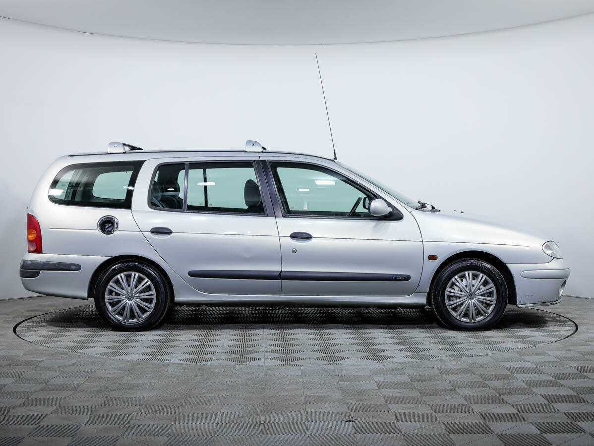 Renault Megane с пробегом — 2001 год. Фото: #3