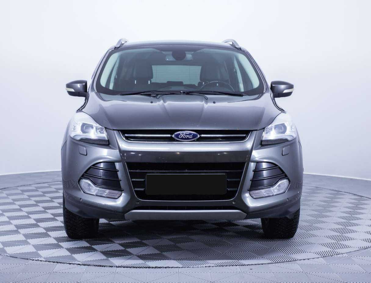 Ford Kuga с пробегом — 2015 год. Фото: #1