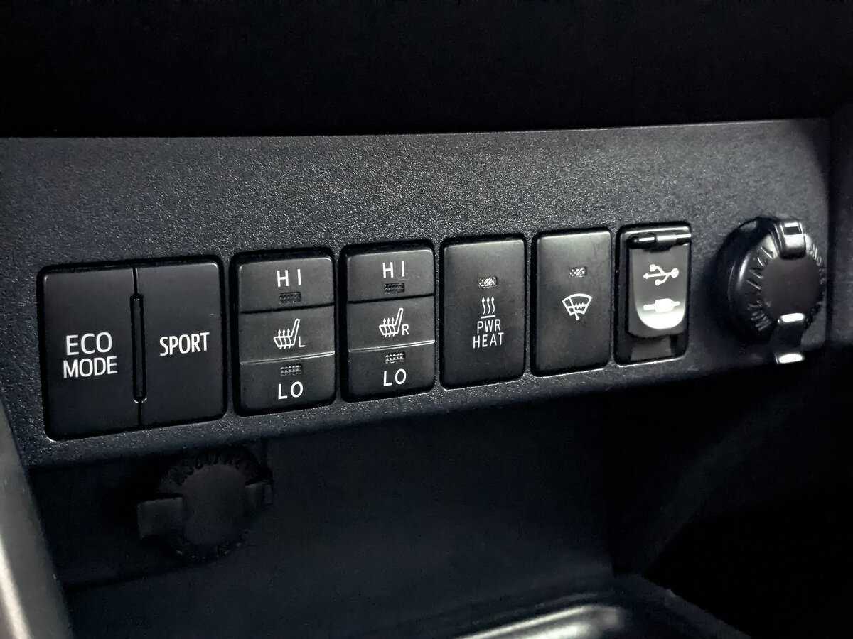 Toyota RAV4 с пробегом — 2013 год. Фото: #23