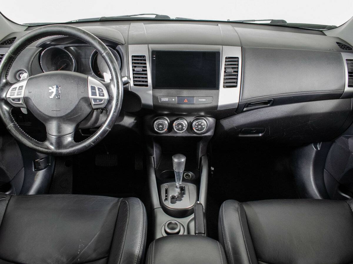 Peugeot 4007 с пробегом — 2010 год. Фото: #10