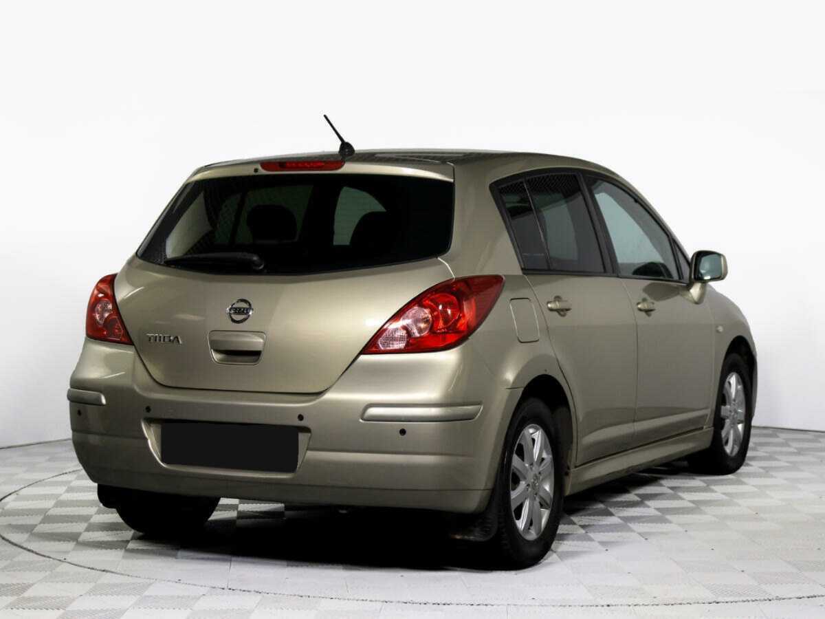 Nissan Tiida с пробегом — 2011 год. Фото: #3