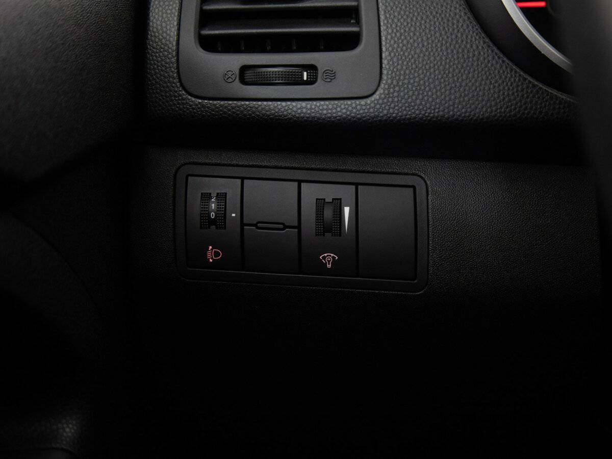Kia Venga с пробегом — 2012 год. Фото: #17