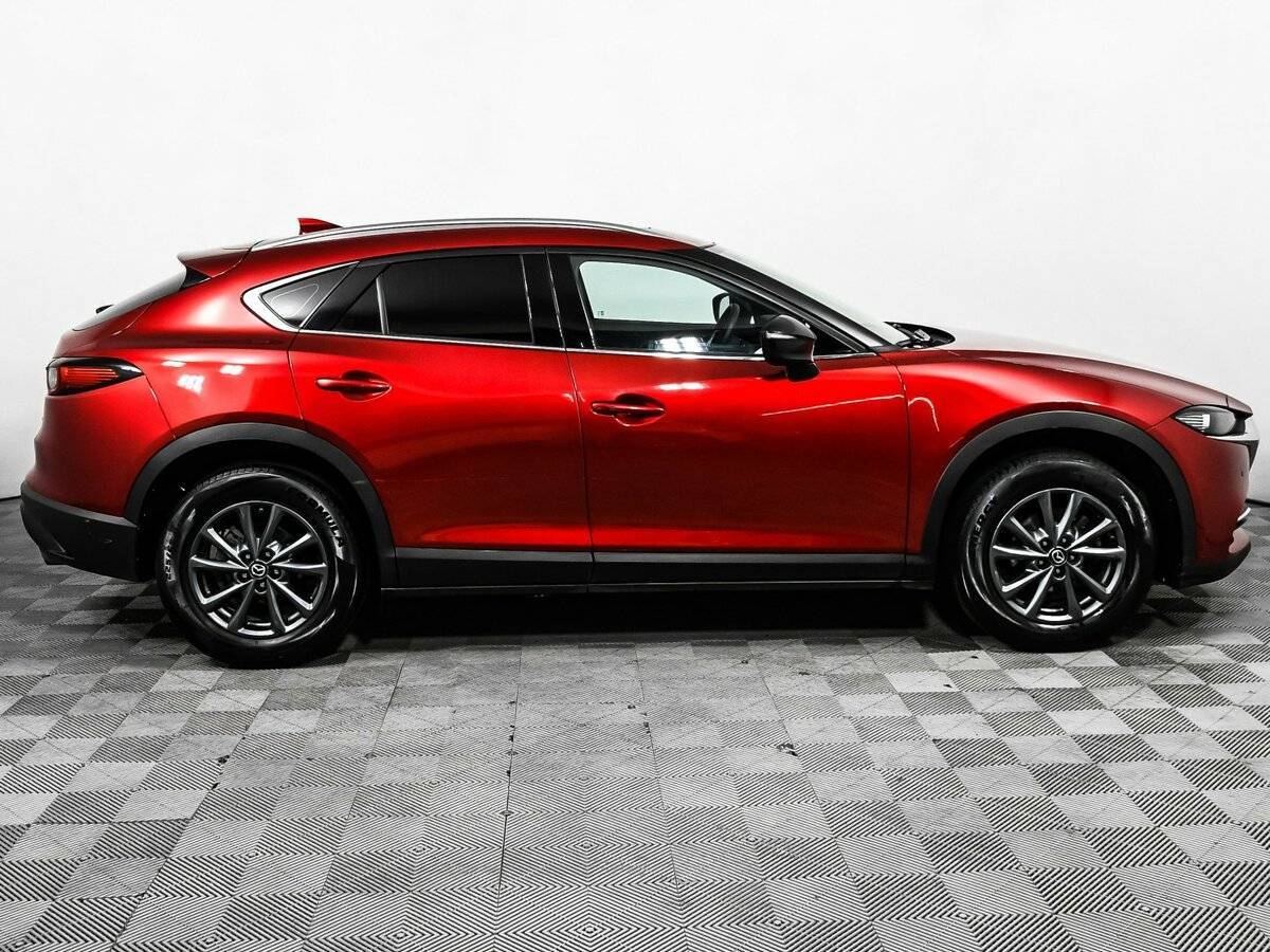 Mazda CX-4 с пробегом — 2023 год. Фото: #3