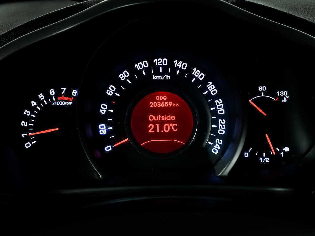 Kia Sportage с пробегом — 2011 год. Фото: #9