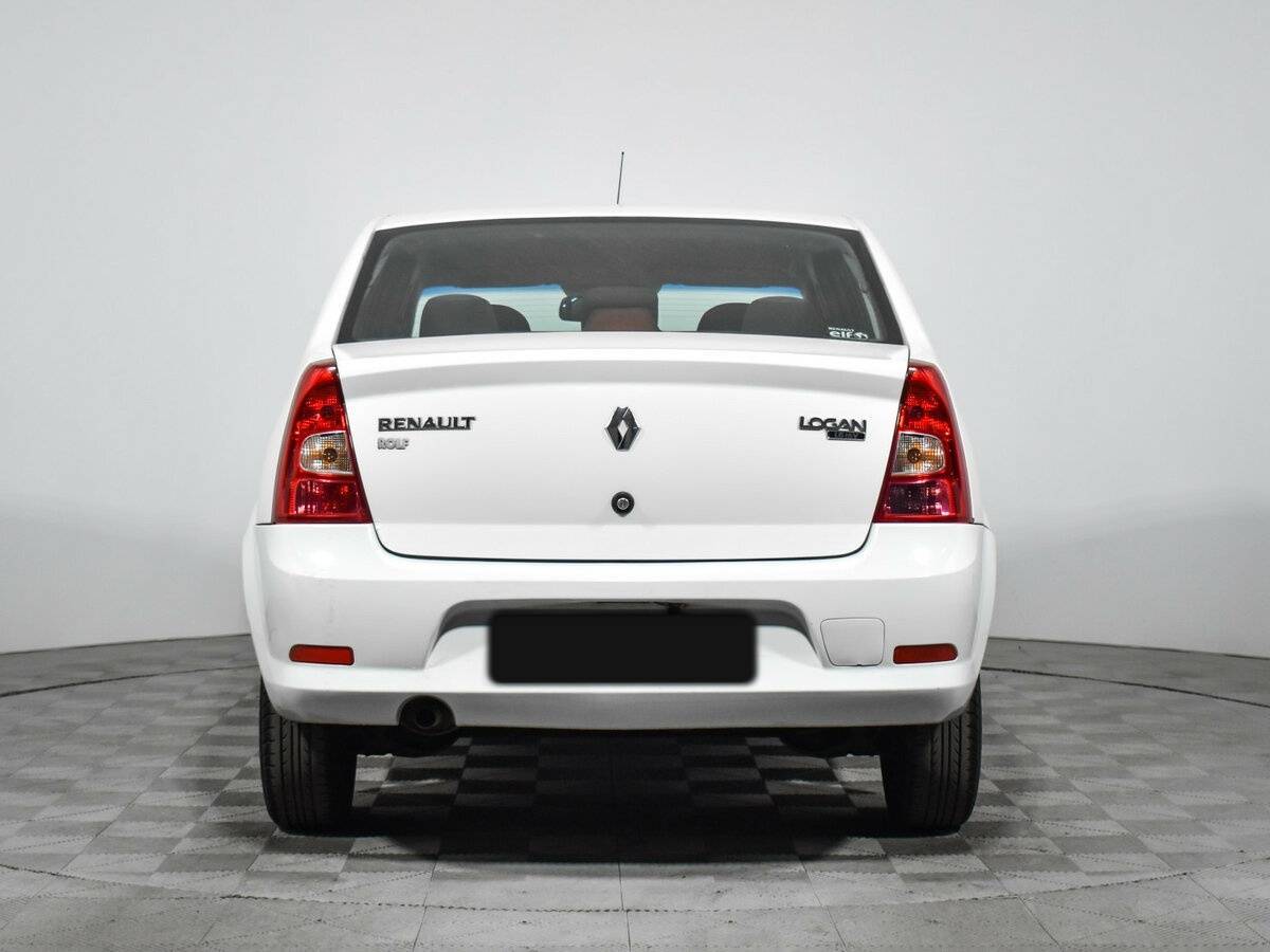 Renault Logan с пробегом — 2011 год. Фото: #5