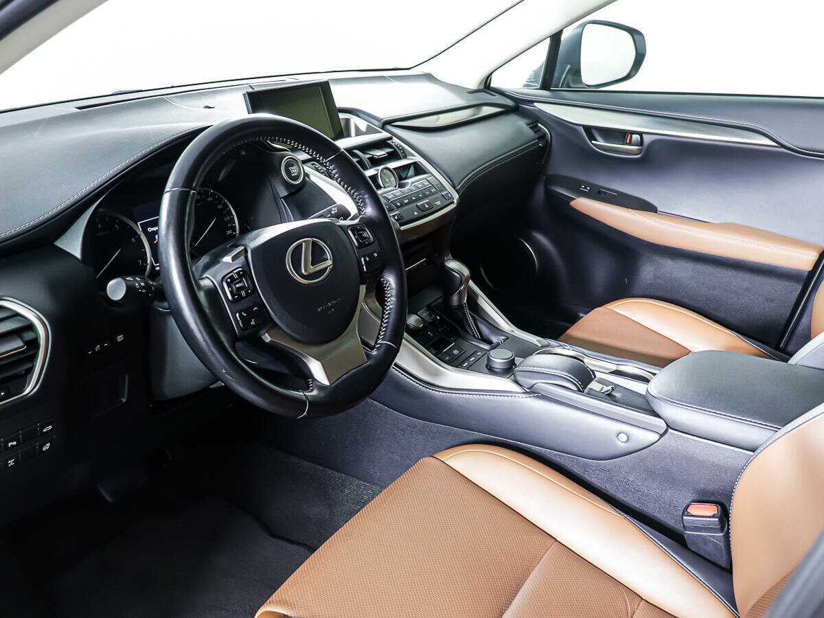Lexus NX с пробегом — 2016 год. Фото: #10