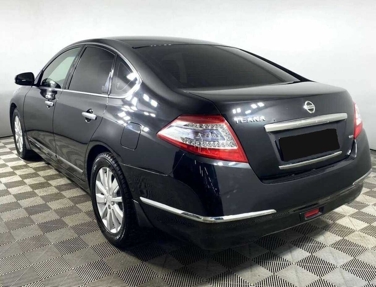 Nissan Teana с пробегом — 2011 год. Фото: #4