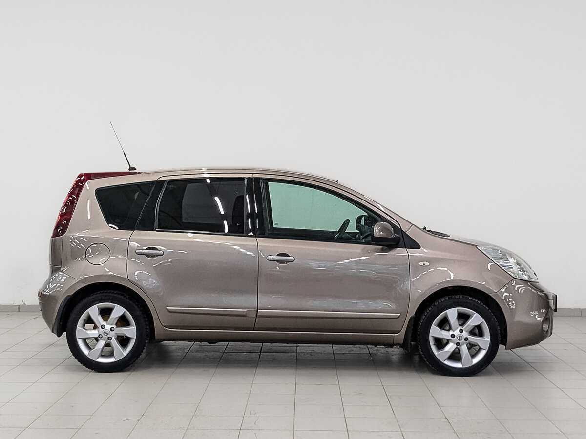 Nissan Note с пробегом — 2011 год. Фото: #3