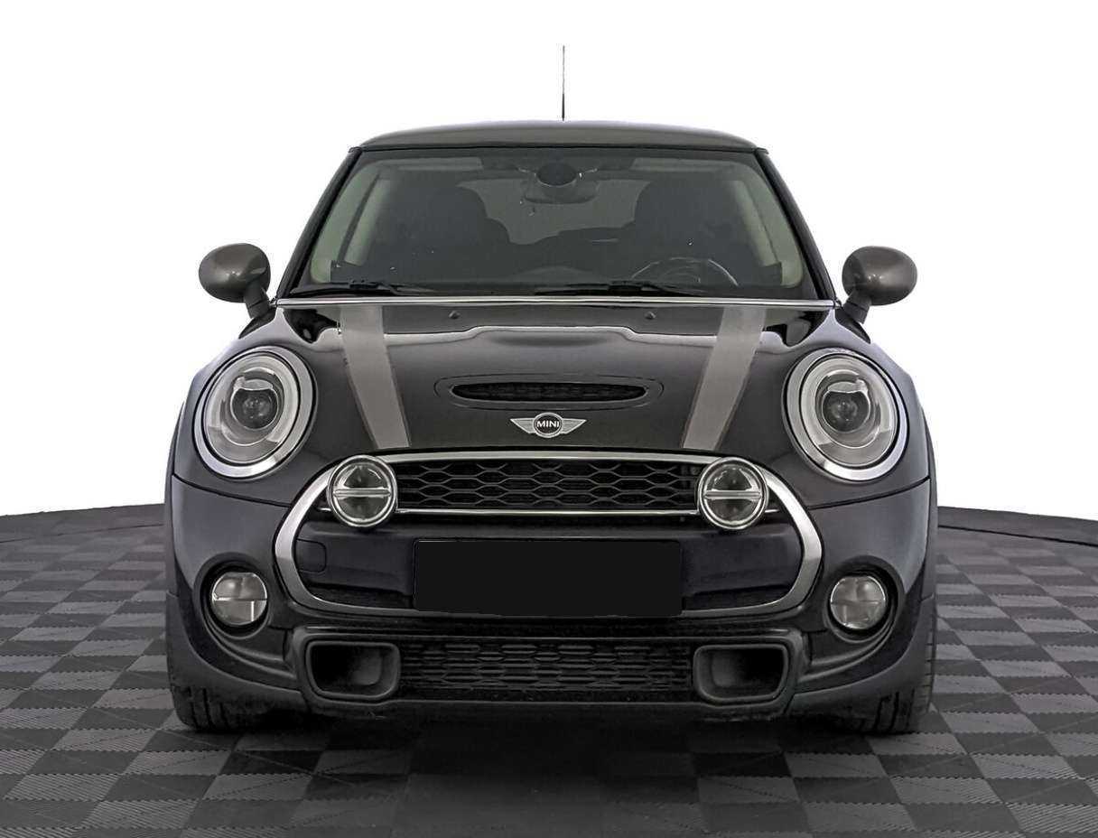 Mini Hatch с пробегом — 2017 год. Фото: #1
