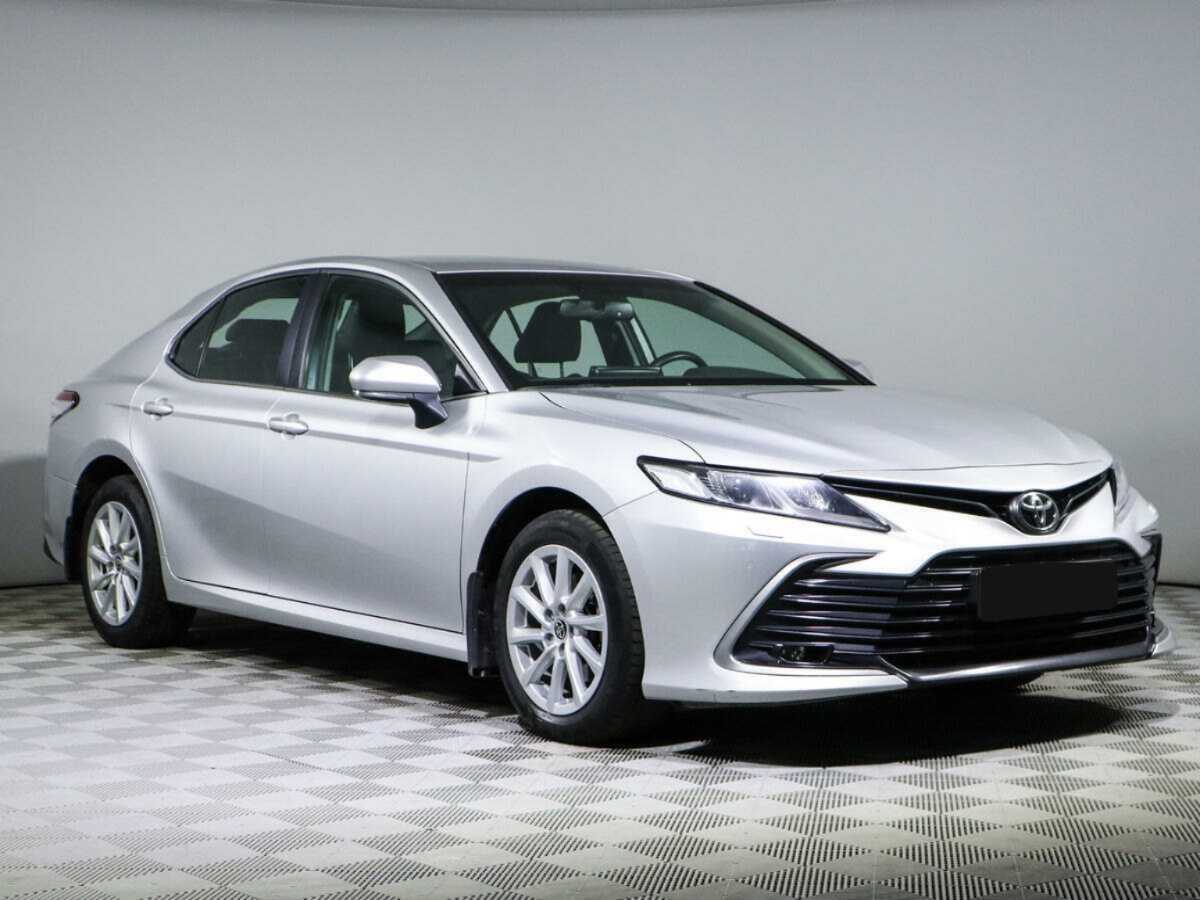 Toyota Camry с пробегом — 2021 год. Фото: #2