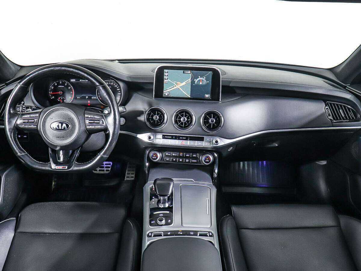 Kia Stinger с пробегом — 2018 год. Фото: #10