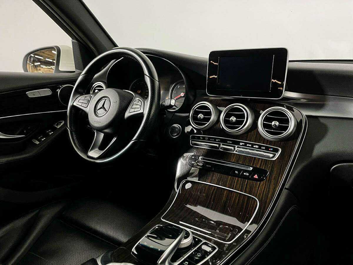 Mercedes-Benz GLC с пробегом — 2016 год. Фото: #6