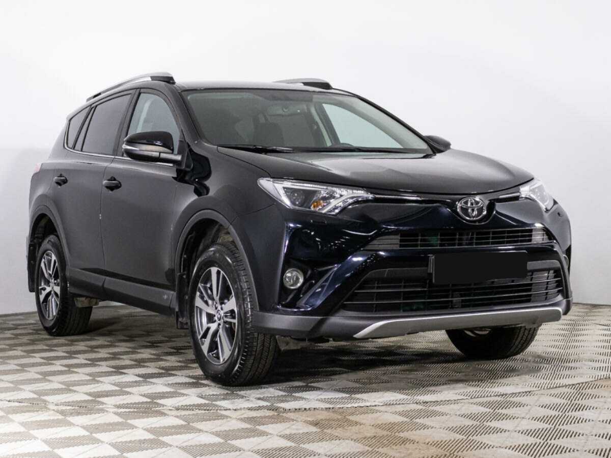 Toyota RAV4 с пробегом — 2017 год. Фото: #2