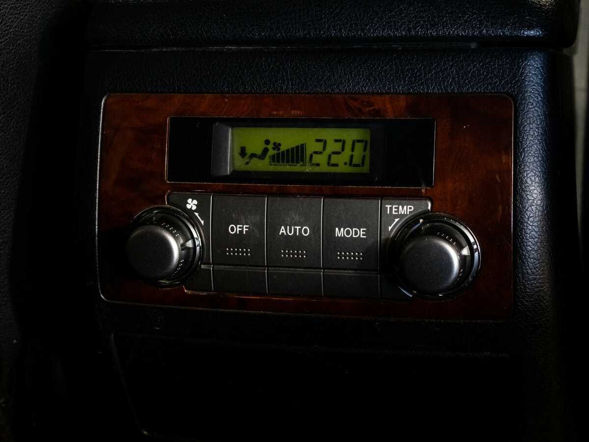 Toyota Highlander с пробегом — 2011 год. Фото: #17