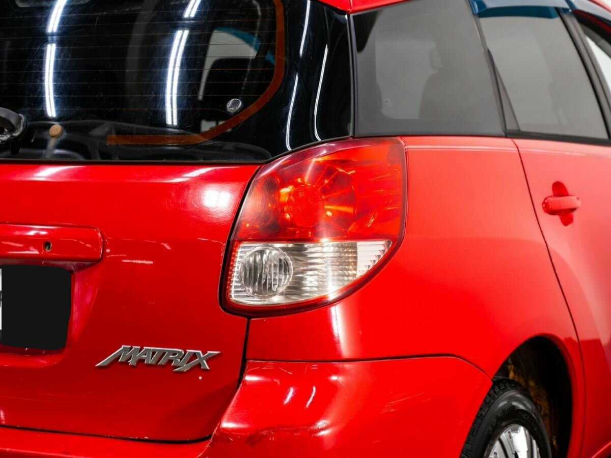 Toyota Matrix с пробегом — 2002 год. Фото: #6