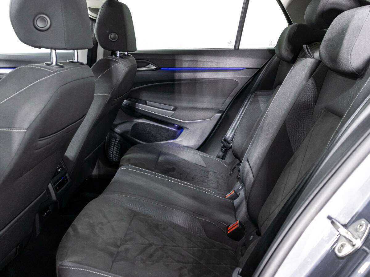 Volkswagen Golf с пробегом — 2021 год. Фото: #9