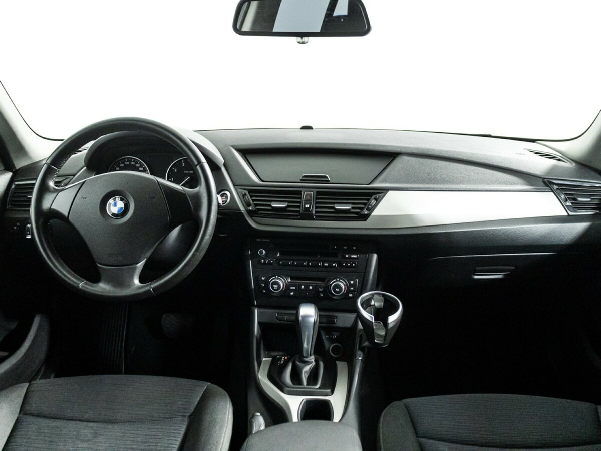 BMW X1 с пробегом — 2013 год. Фото: #11