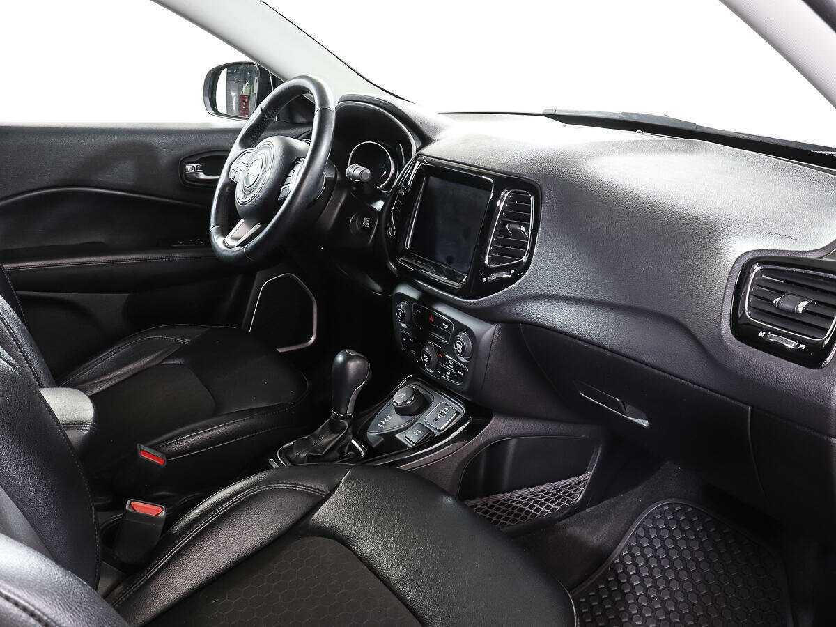 Jeep Compass с пробегом — 2019 год. Фото: #8