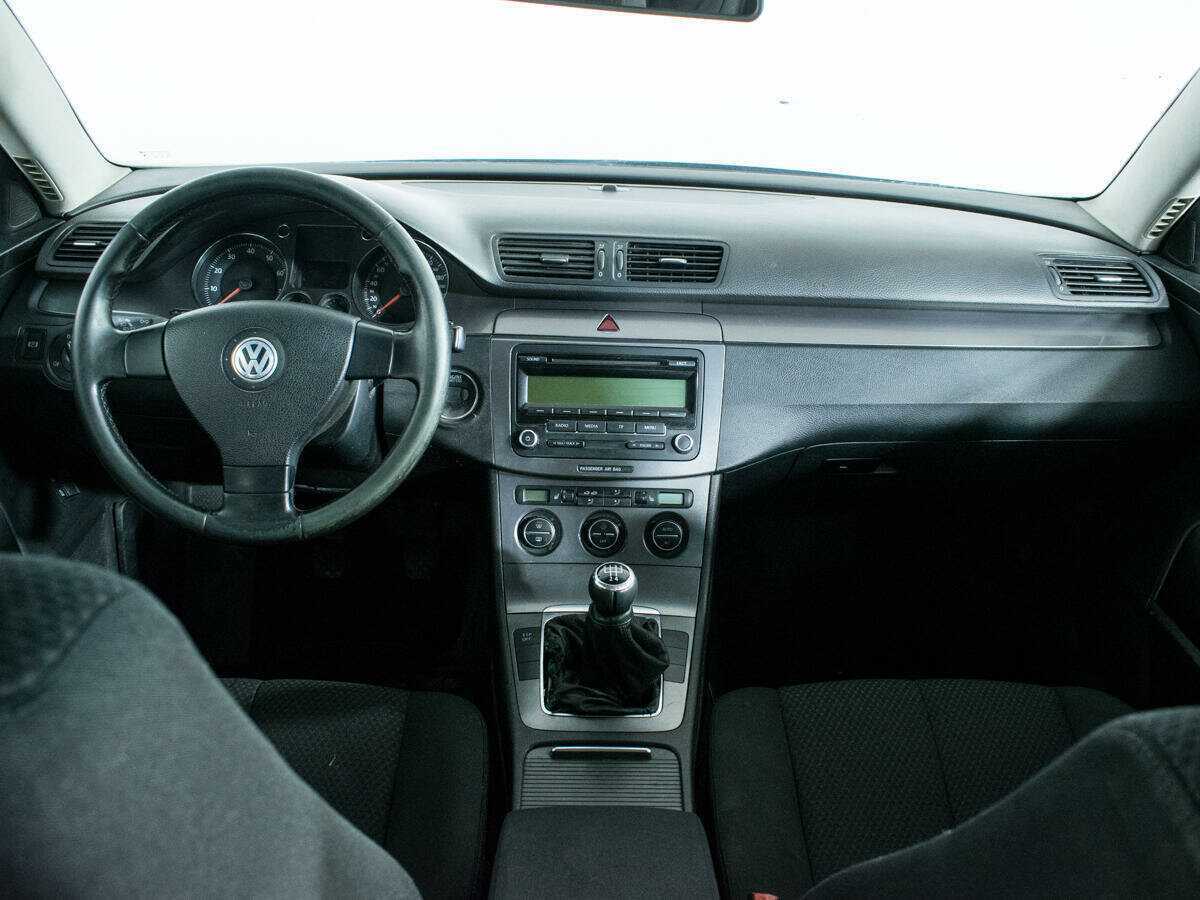 Volkswagen Passat с пробегом — 2008 год. Фото: #11