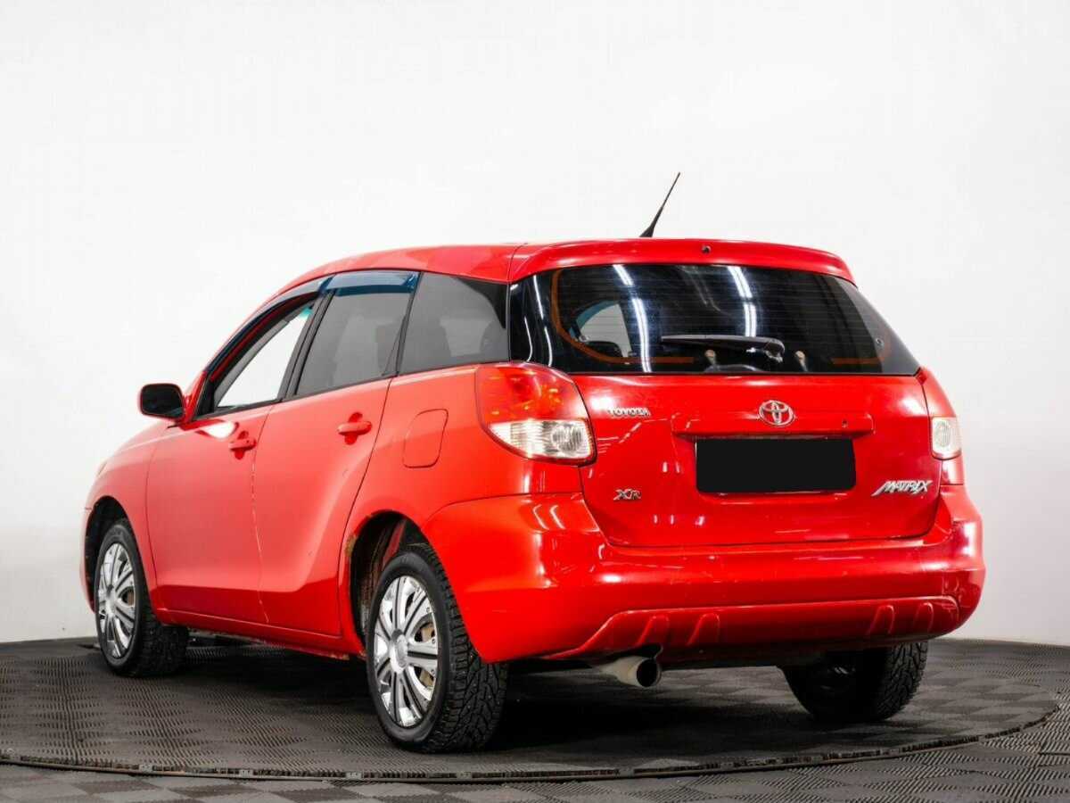 Toyota Matrix с пробегом — 2002 год. Фото: #5