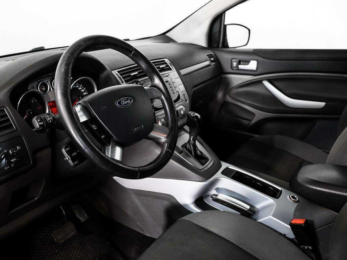 Ford Kuga с пробегом — 2011 год. Фото: #8