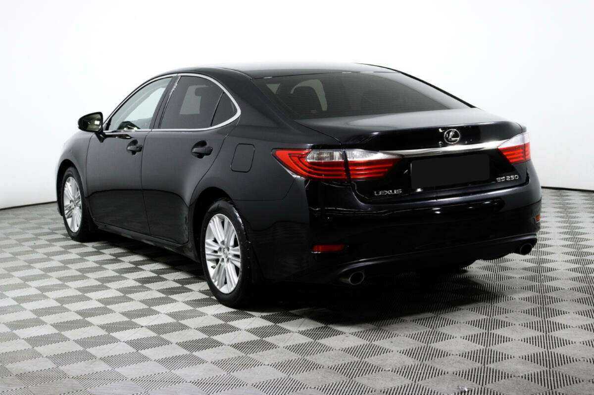 Lexus ES с пробегом — 2012 год. Фото: #6