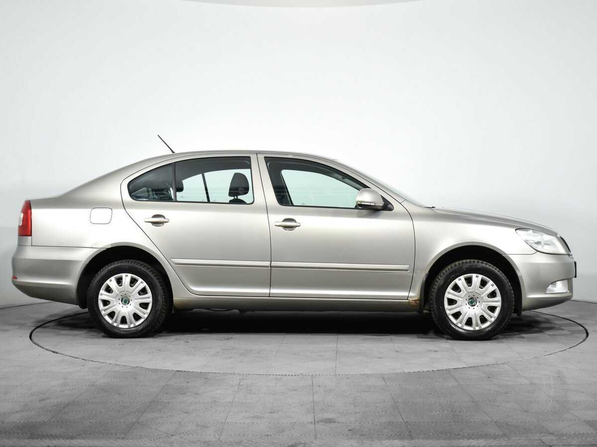 Skoda Octavia с пробегом — 2011 год. Фото: #3