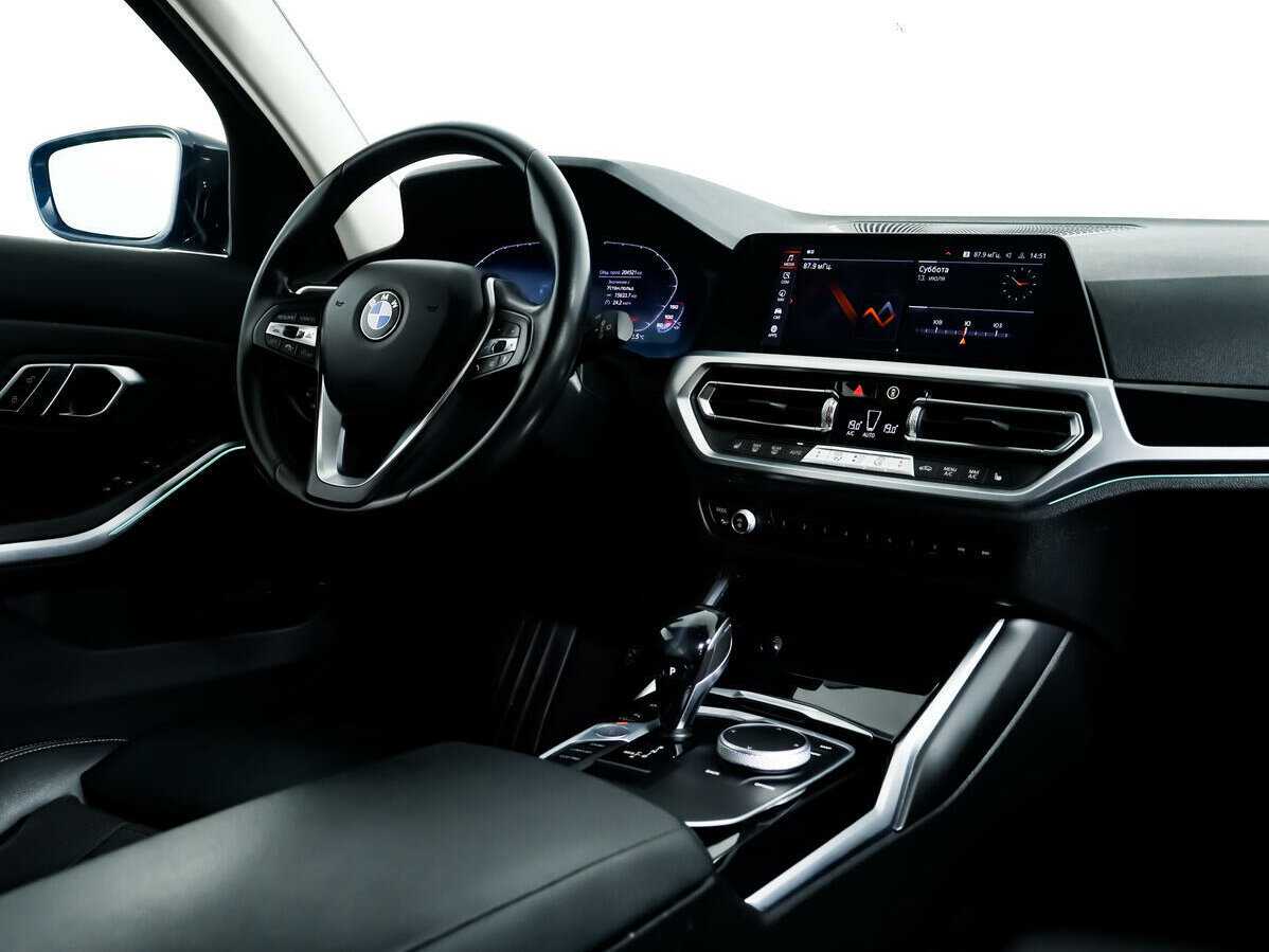 BMW 3 серии с пробегом — 2019 год. Фото: #8