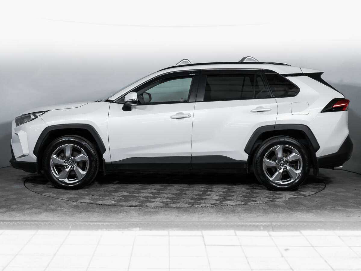 Toyota RAV4 с пробегом — 2020 год. Фото: #7