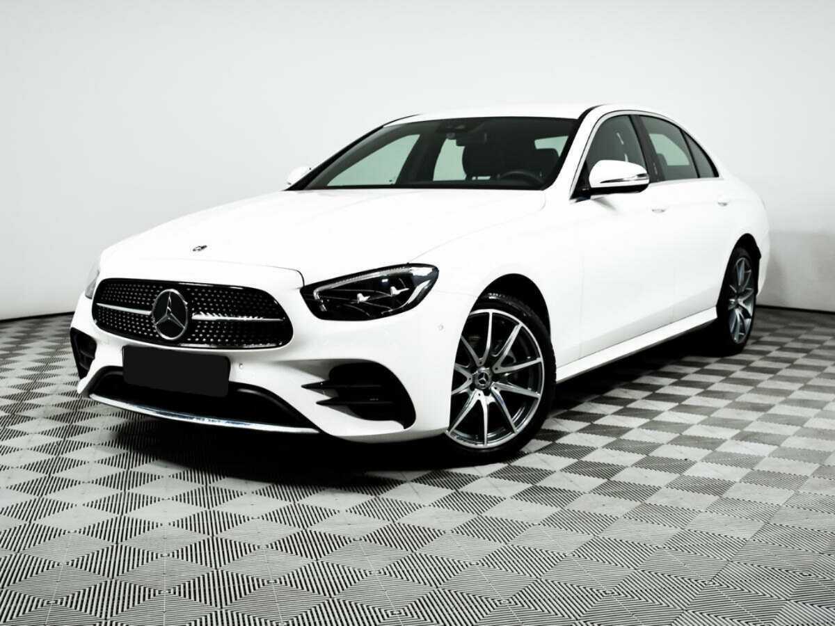 Mercedes-Benz E-Класс с пробегом — 2022 год. Посмотреть фото