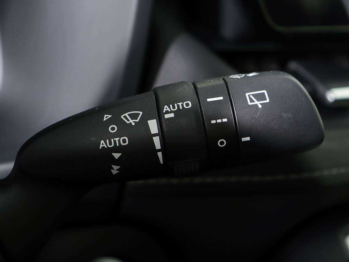 Toyota RAV4 с пробегом — 2022 год. Фото: #17