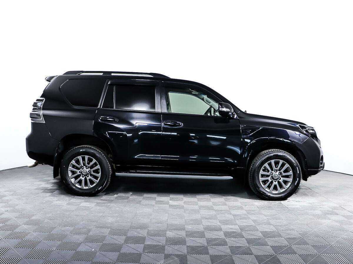 Toyota Land Cruiser Prado с пробегом — 2016 год. Фото: #3