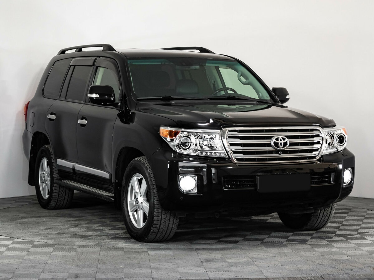 Toyota Land Cruiser с пробегом — 2012 год. Фото: #2