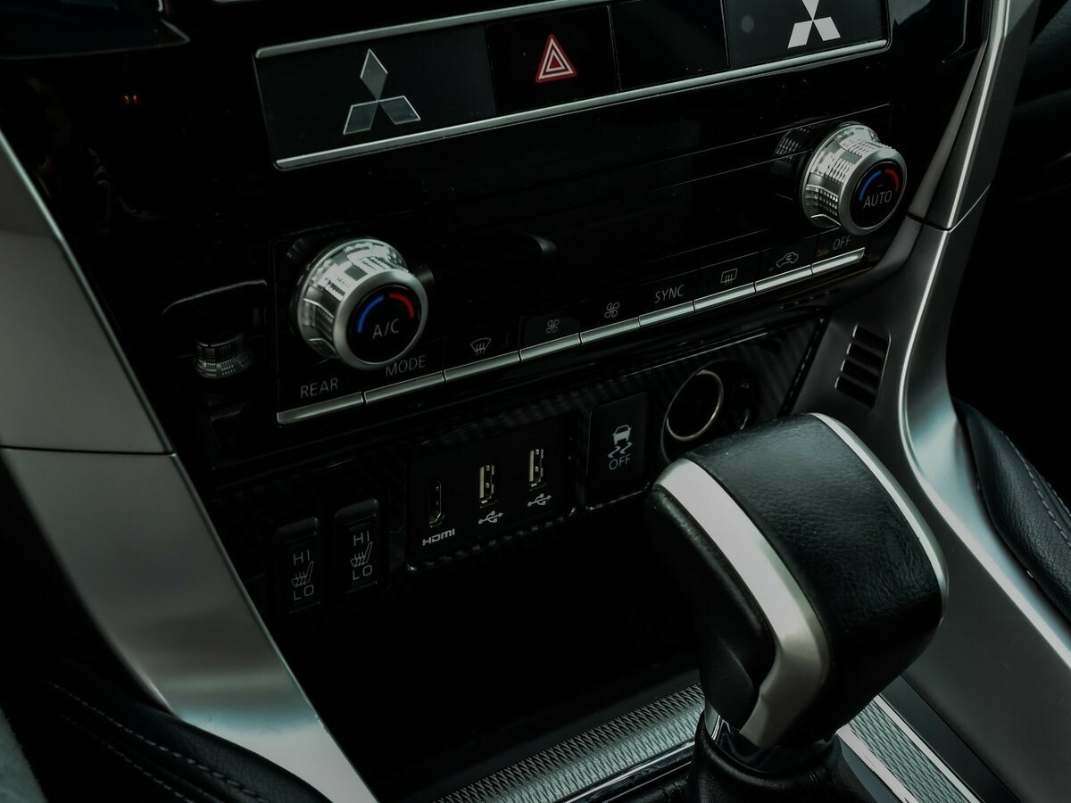 Mitsubishi Montero Sport с пробегом — 2022 год. Фото: #16