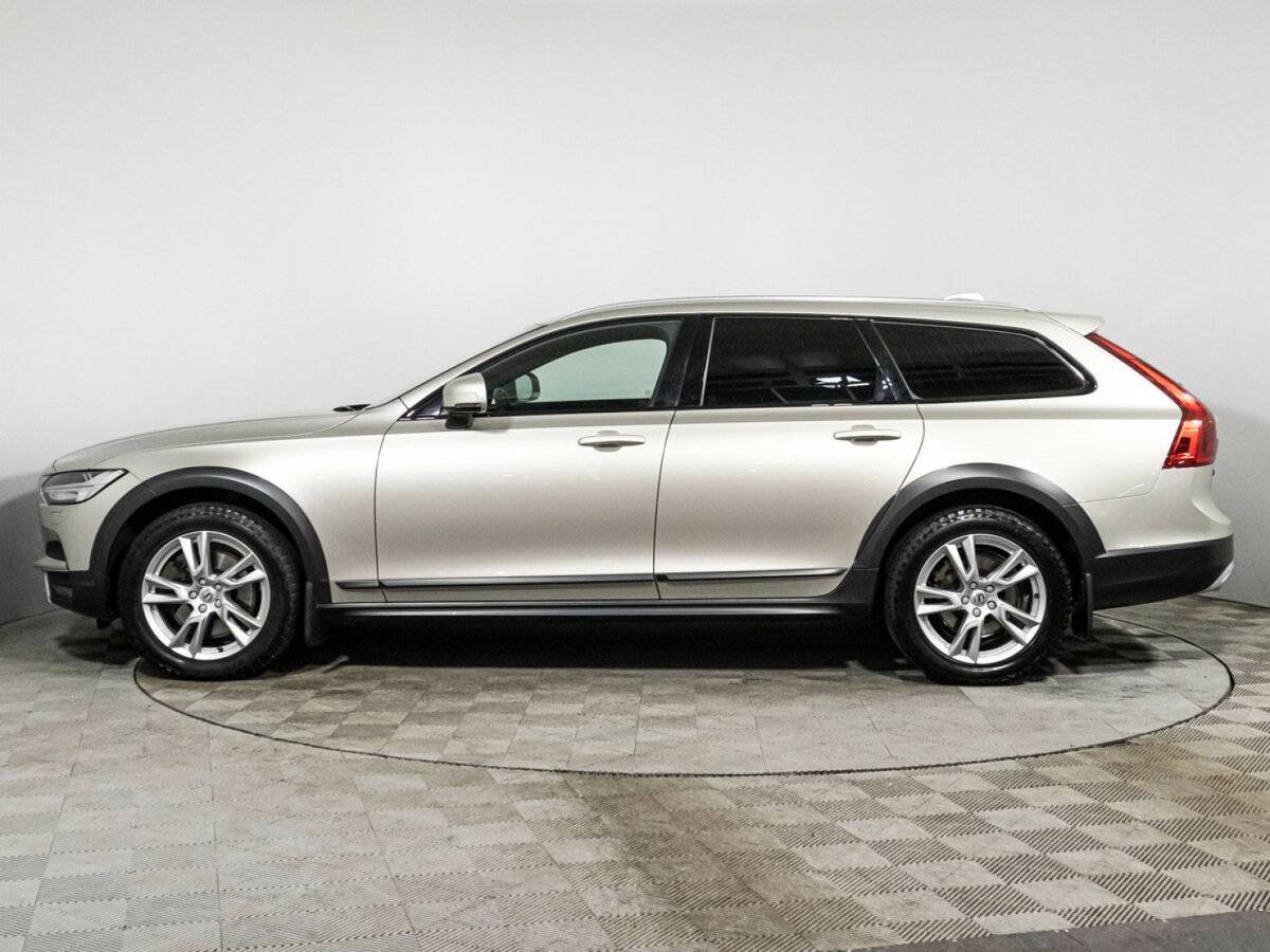 Volvo V90 Cross Country с пробегом — 2017 год. Фото: #7